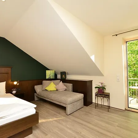 فندق Autenrieder Brauereigasthof إشنهوزِن
